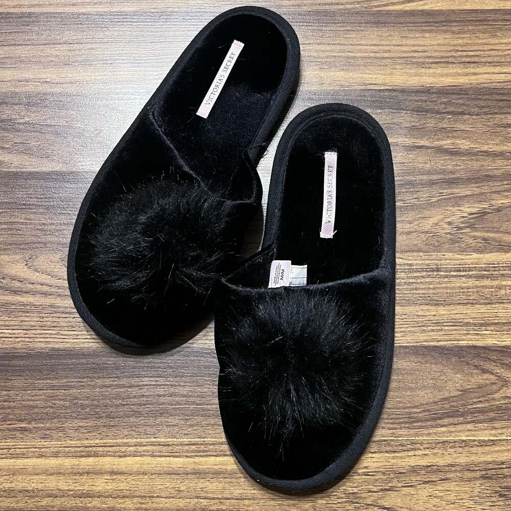 Victoria's Secret Sleep Pom-Pom Slippers Slides Vibrant Black Size Medium